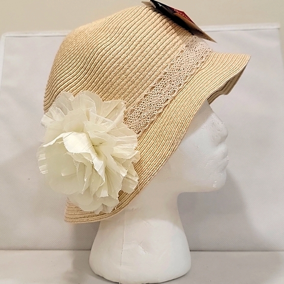 NWT - D&Y BEIGE SUN HAT WITH 50+ UPF SUN PROTECTION - Picture 1 of 8